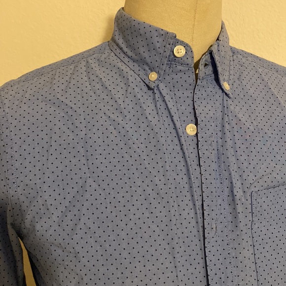 American eagle polka dot button down - Picture 2 of 2